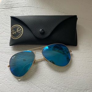 Ray-Ban Aviator Blue Flash Sunglasses NWOT ✨